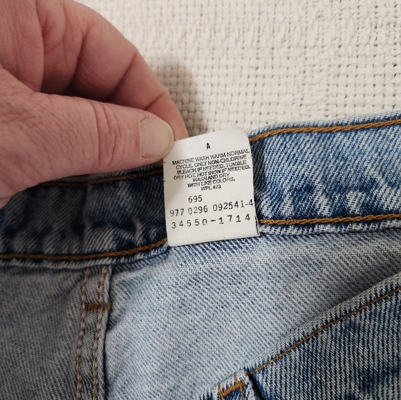 Vintage Levi's 550 Orange Tab Jeans Shorts Men's Size 36 - Picture 6 of 8